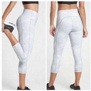 Athleta Ultimate‎ Stash Pocket Capri Size 1X